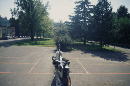 EU-Outerborderline Badminton field with camera / ©transbanana - Margarethe Mueller